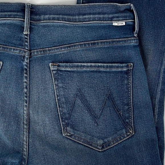 MOTHER The Weekender Women's Flare Jeans in Layover Wash Size 32 - Picture 10 of 16